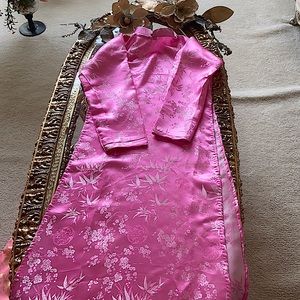 Beautiful Ao Dai, custom made, size 6